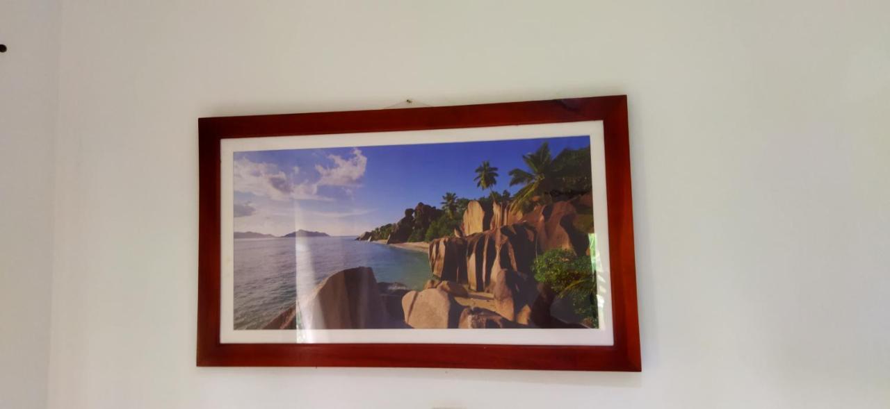 Dan Zoranz Self Catering Guest House La Digue Kültér fotó