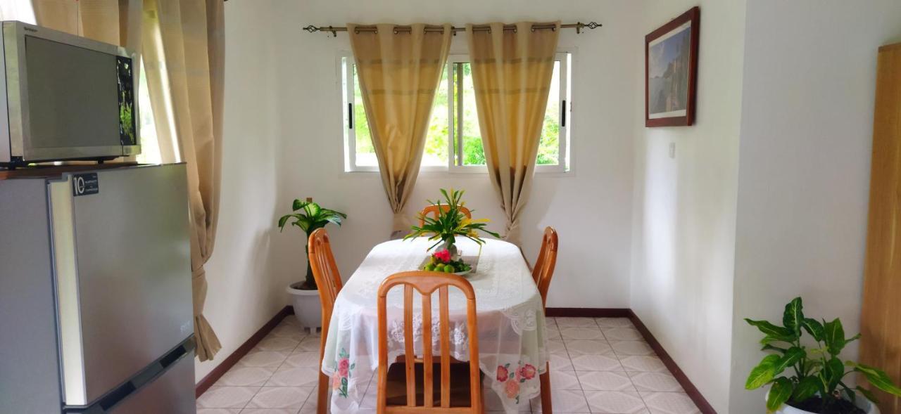 Dan Zoranz Self Catering Guest House La Digue Kültér fotó