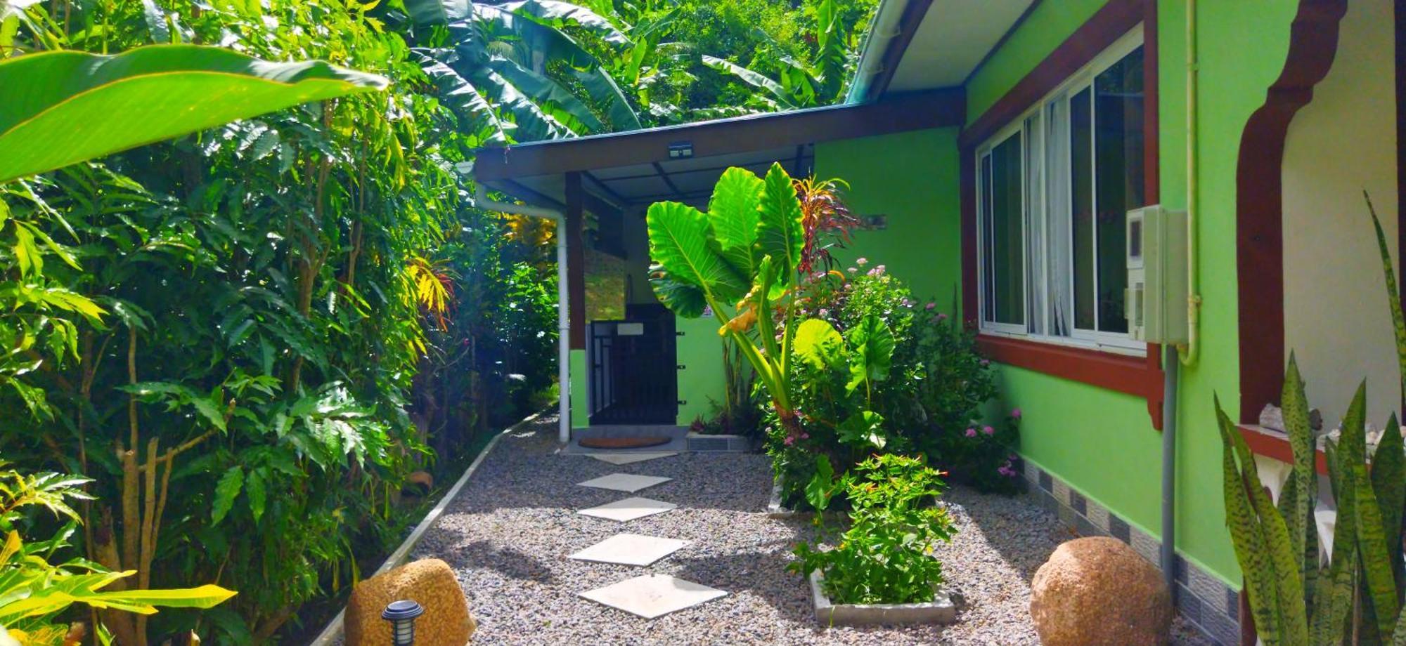 Dan Zoranz Self Catering Guest House La Digue Kültér fotó