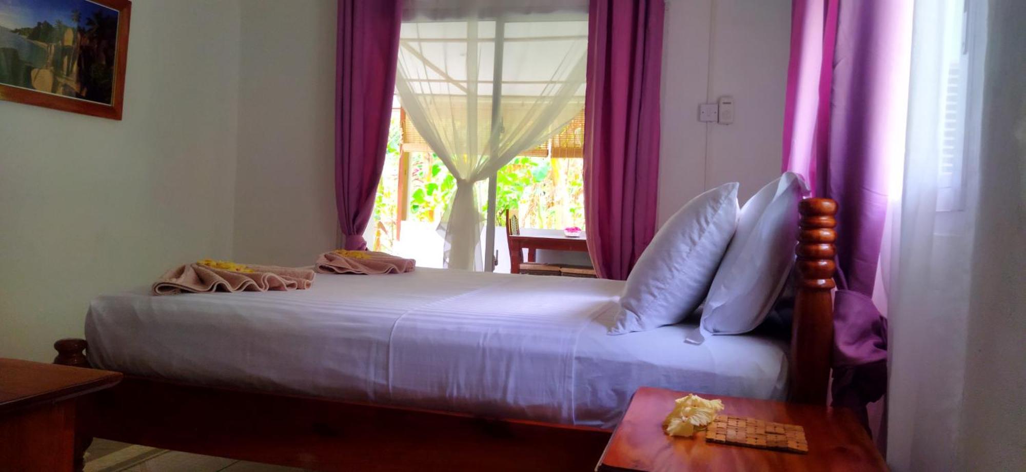 Dan Zoranz Self Catering Guest House La Digue Kültér fotó